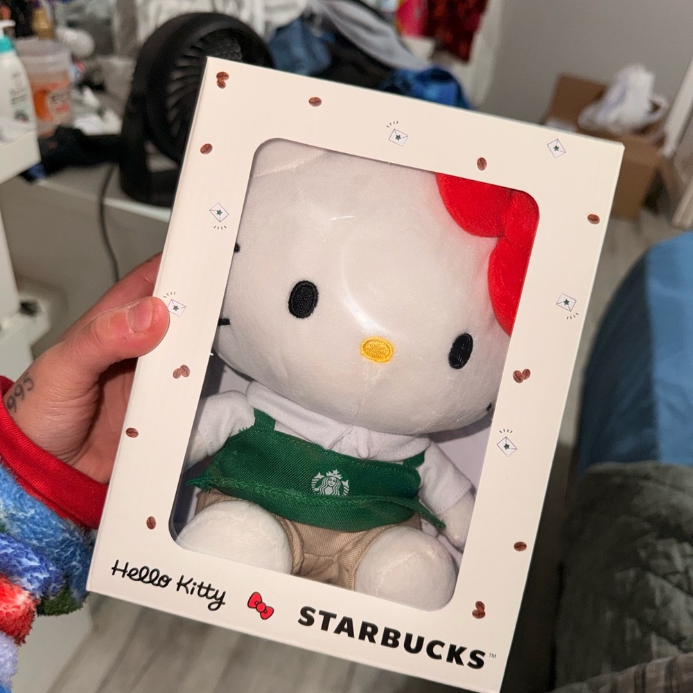 Hello Kitty x Starbucks